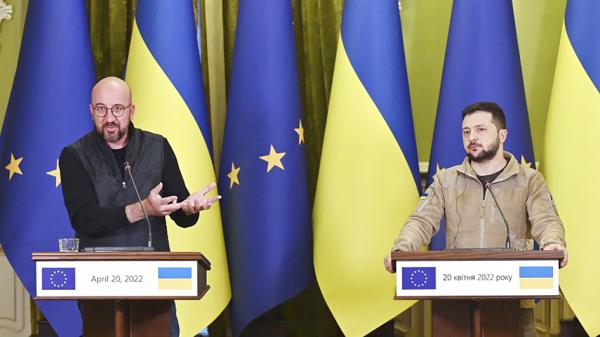 欧洲理事会主席米歇尔在俄乌战争期间率团访问基辅，与乌克兰总统泽连斯基会面，并表达对乌克兰的支持。（Getty Images）