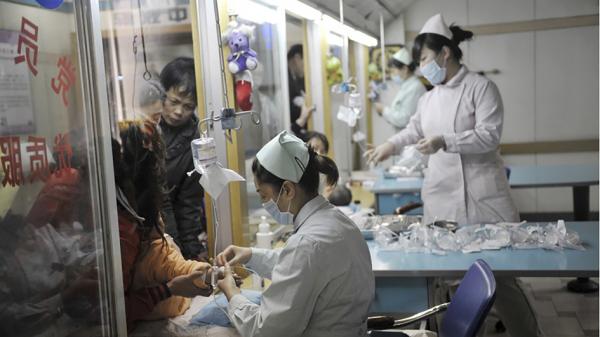 大陆医院接待病患。（Getty Images）