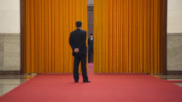 在吉林省国家保密局副局长富原被官方调查当日，黑龙江省一名泄密高官被“双开”。（图片来源：Ed Jones/AFP/Getty Images）