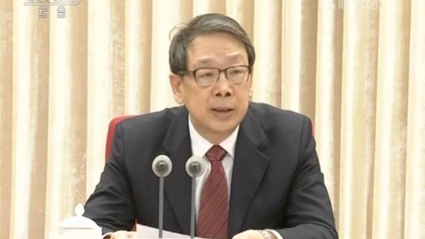 港媒消息透露，已经超常延任5个月中组部长的陈希终于卸任。