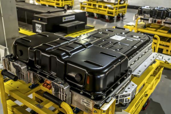 Stellantis旗下工厂生产的电动汽车电池（Handout/Stellantis via Getty Images）