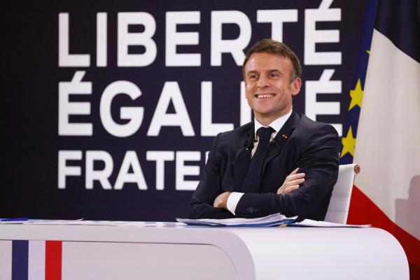 2024年1月16日，法国总统马克龙在巴黎爱丽舍宫举行新年首场新闻发布会。（LUDOVIC MARIN/AFP via Getty Images）