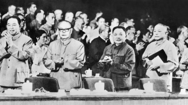 华国锋经历的第一次政变，让他登上中共党政军巅峰。（图片来源：Getty Images）