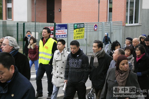 “治安关系每个人”大游行场景 “治安关系每个人”大游行场景