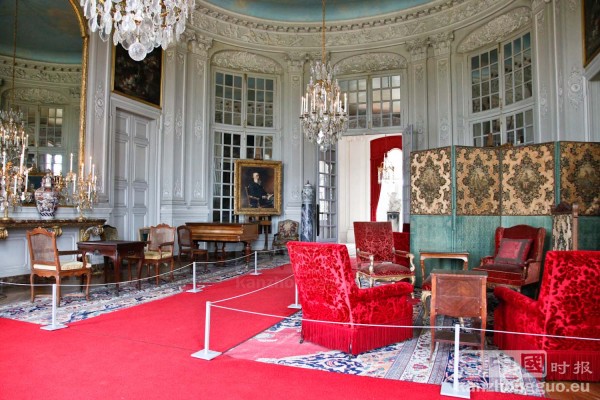 游览香舒芒城堡 (Chateau de Champs-sur-Marne) 