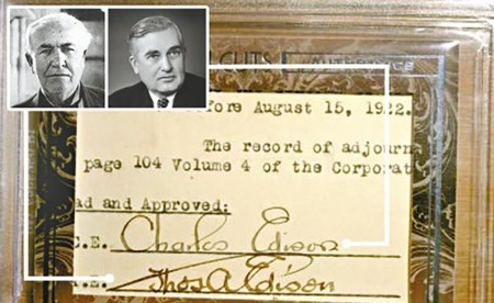 美国发明家爱迪生(左)及他儿子查理士·爱迪生的签名 美国发明家爱迪生(左)及他儿子查理士·爱迪生的签名