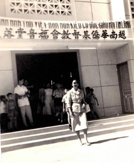 图为福音堂(现名:平西堂)落成典礼结束后,张世德医生离开现场时留影。(詹致远提供) 图为福音堂(现名:平西堂)落成典礼结束后,张世德医生离开现场时留影。(詹致远提供)