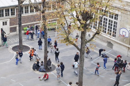 巴黎小学校园(AFP/Getty Images) 巴黎小学校园(AFP/Getty Images)