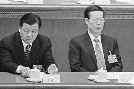 8月22日,天津副市长尹海林落马。尹海林在张高丽(图右)2007-2012年主政天津期间获得重用。(Getty Images) 8月22日,天津副市长尹海林落马。尹海林在张高丽(图右)2007-2012年主政天津期间获得重用。(Getty Images)