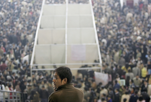 在成都举行的一场毕业大学生招聘会。(Getty Images) 在成都举行的一场毕业大学生招聘会。(Getty Images)