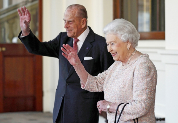 英国女王伊丽莎白二世和菲利普亲王(AFP/Getty Images) 英国女王伊丽莎白二世和菲利普亲王(AFP/Getty Images)