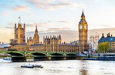 英国国会 (包括上议院和下议院) 的所在地——威斯敏斯特宫 (123RF) 英国国会 (包括上议院和下议院) 的所在地——威斯敏斯特宫 (123RF)