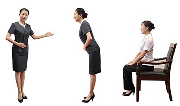 日常生活中 要时刻注意 自己的礼仪。 日常生活中 要时刻注意 自己的礼仪。