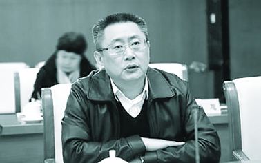 曾任北京市公安局朝阳分局局长的高岩,被美国政府列入制裁名单。 曾任北京市公安局朝阳分局局长的高岩,被美国政府列入制裁名单。