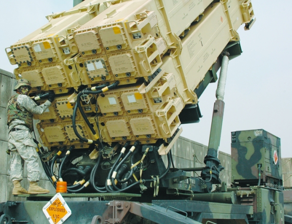 爱国者3型可装填16枚导弹于同一发射架。(U.S. Army/维基百科) 爱国者3型可装填16枚导弹于同一发射架。(U.S. Army/维基百科)