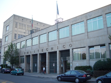 都灵理工大学主校区（维基百科）