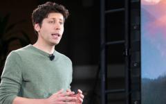 2023年2月7日，OpenAI 首席执行官阿特曼（Sam Altman）在华盛顿雷德蒙德的 Microsoft宣布为Bing集成ChatGPT的主题演讲中发表讲话。(图片来源:Jason Redmond/AFP via Getty Images)