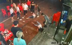 唐山打人事件。  （图片来源：视频截图）