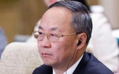 2025年11月17日，时任中共国家金融监管局局长李云泽在北京钓鱼台国宾馆与德国副总理兼财政部长拉尔斯·克林拜尔（Lars Klingbeil）举行高级别会晤。（图片来源：MAXIM SHEMETOV/POOL/AFP via Getty Images）