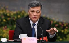 2024年3月7日，时任新疆党委书记马兴瑞在北京人民大会堂第十四届全国人大会议新疆代表团会议上致词。（图片来源：GREG BAKER/AFP via Getty Images）