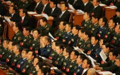 2007年10月21日，在北京人民大会堂举行中共第十七次中共党代会，图中是出席会议的中共军事代表们。(图片来源：FREDERIC J.BROWN/AFP via Getty Images)