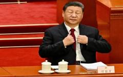 2025年3月5日，习近平在北京人民大会堂出席会议。（图片来源：PEDRO PARDO/AFP via Getty Images）