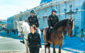 马德里警方查身份将更严谨                    政府拟新规保护移民 将为近千难民提供住所