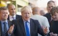 英国官方表示，首相约翰逊将与欧盟执行委员会主席容克会面，商讨在10月31日前脱欧的方案。图为英国首相鲍里斯•约翰逊9月13日访问唐卡斯特市场。（Getty Images）