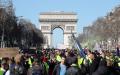 2019年初，“黄背心”在香街的游行活动。（AFP/Getty Images）