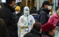 武汉的医院已被前来就诊的武汉市民“淹没”。（图片来源：HECTOR RETAMAL/AFP via Getty Images）