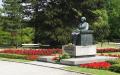 伊格纳西•帕德雷夫斯基（Ignacy Paderewski）在华沙的雕像。（123RF）