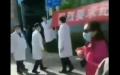 徐州市第三人民医院的医护员工集体罢工（视频截图）