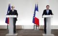 12月3日，法国总理卡斯泰（Jean Castex）和卫生部长韦朗（Olivier Véran）召开新闻发布会，公布了下一阶段在法国接种疫苗的计划表。（BENOIT TESSIER/POOL/AFP via Getty Images）