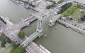 鹿特丹Koninginnebrug和De Hef的鸟瞰图（Joop van Houdt/Wikipedia)