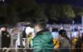 上海全面爆发疫情，市民被与病例混住隔离，市民绝望：“我们要活命”。（图片来源：视频截图）