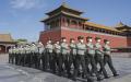 在北京紫禁城执勤的武警（Kevin Frayer/Getty Images）