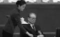 江泽民退位后不但可以享用专机、专列，还享受北京军区总医院、上海华东医院、广州军区总医院随时待命提供的特供服务。