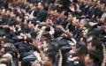 两会上的官员。（Getty Images）