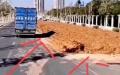 近日又传出地方官员推出“退路还田”，把水泥路面敲掉，堆上土种作物。（图片来源：网络图片）