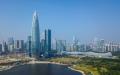 图为深圳人才公园北部及华润大厦、深圳湾体育中心等建筑群。（图片来源：Charlie fong/Wikipedia/CC BY-SA 4.0）