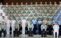 习近平7月6日视察东部战区，与官兵代表合影，北部战区原政治委员刘青松上将现身东部战区（右一）。