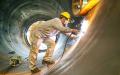 制造业采购经理指数(PMI)降至49.5，再次跌破荣枯线。（图片来源：STR /Getty Images）