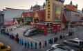 2022年12月1日北京市民排队等待接种COVID-19疫苗。（图片来源：Getty Images）