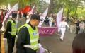 清华大学113周年校庆活动遭讽像“送葬队伍”。（图片来源：视频截图）