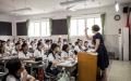 学生们正在听老师讲课。（图片来源：Getty Images）
