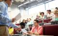 法国只有36%的大学生能在三年内获得本科学位。（123RF）