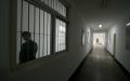 《北京青年报》一著名调查记者因追问5年前命案遭警方传唤后失联。示意图为北京狱警。（图片来源：Getty Images）