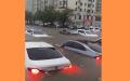 7月25日，河北涿州下暴雨，部分街道被淹了。（图片来源：视频截图）