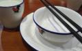 俗语：“碗有三不端，财有三不发，债有三不欠”讲述了啥道理？  （图片来源：网络截图）