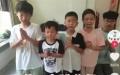 大陆五个孩子跪求中共当局和媒体营救被困缅甸电诈园的父亲。（图片来源：网络图片）